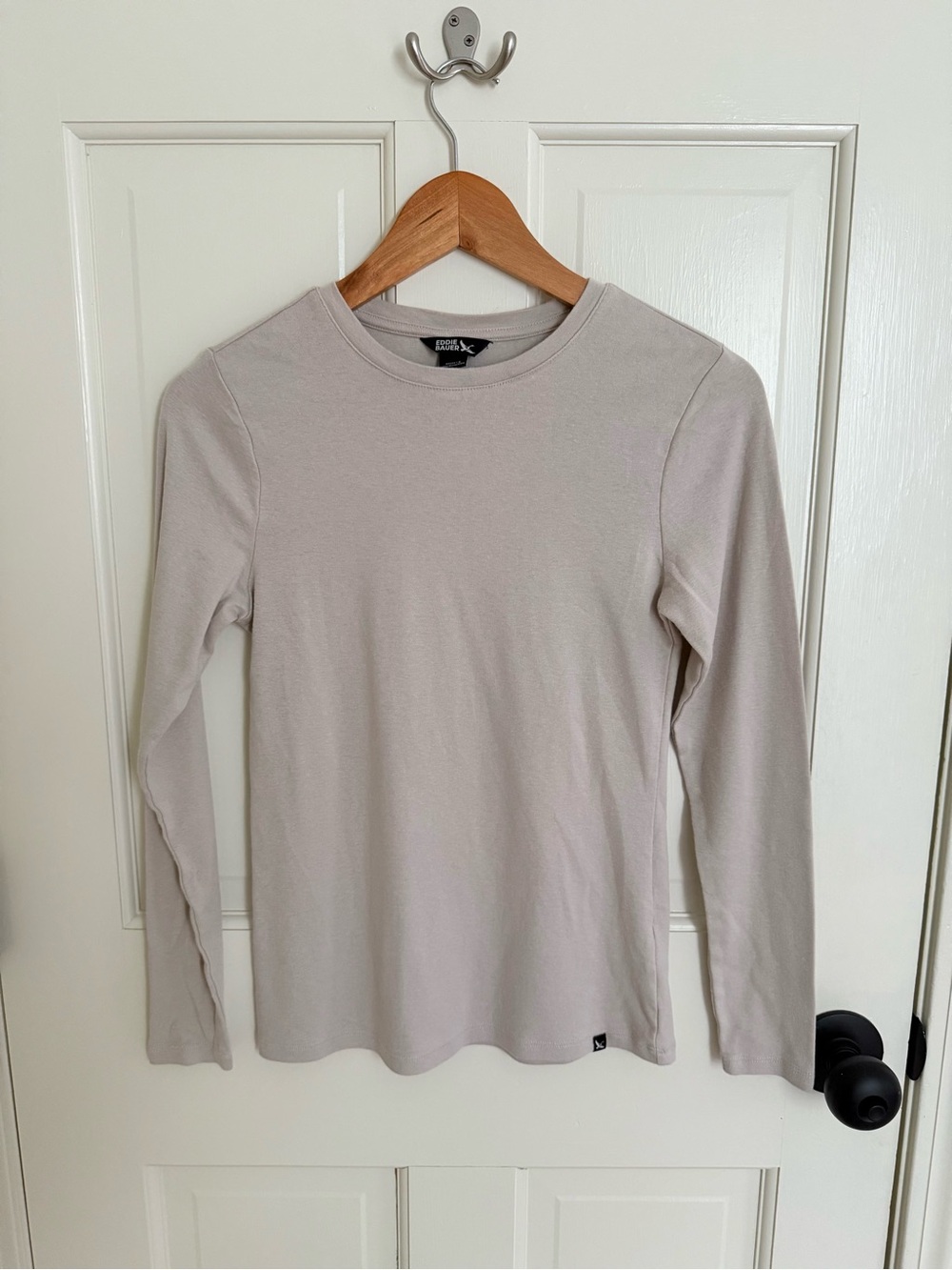 Eddie Bauer Light Beige Long Sleeve Crewneck Top